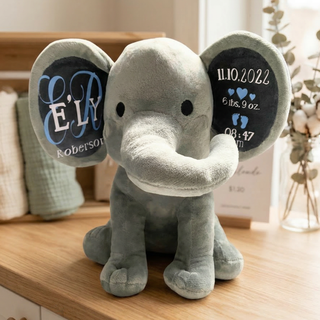 Éléphant en peluche informations de naissance